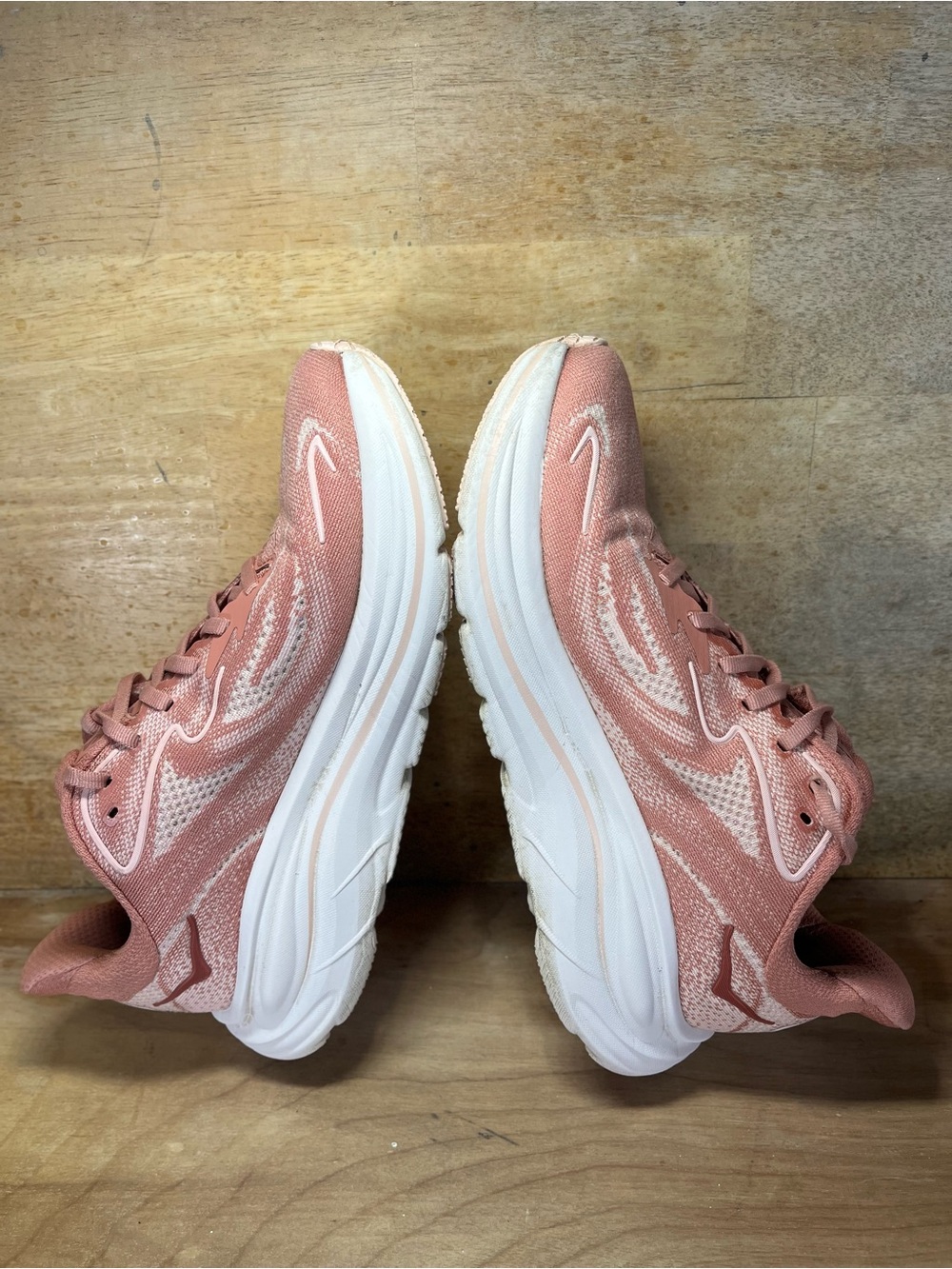 Hoka One One Clifton 10 Womens Size 8.5 Running Shoes Sneakers Blush Rose Latte - Picture 6 of 12